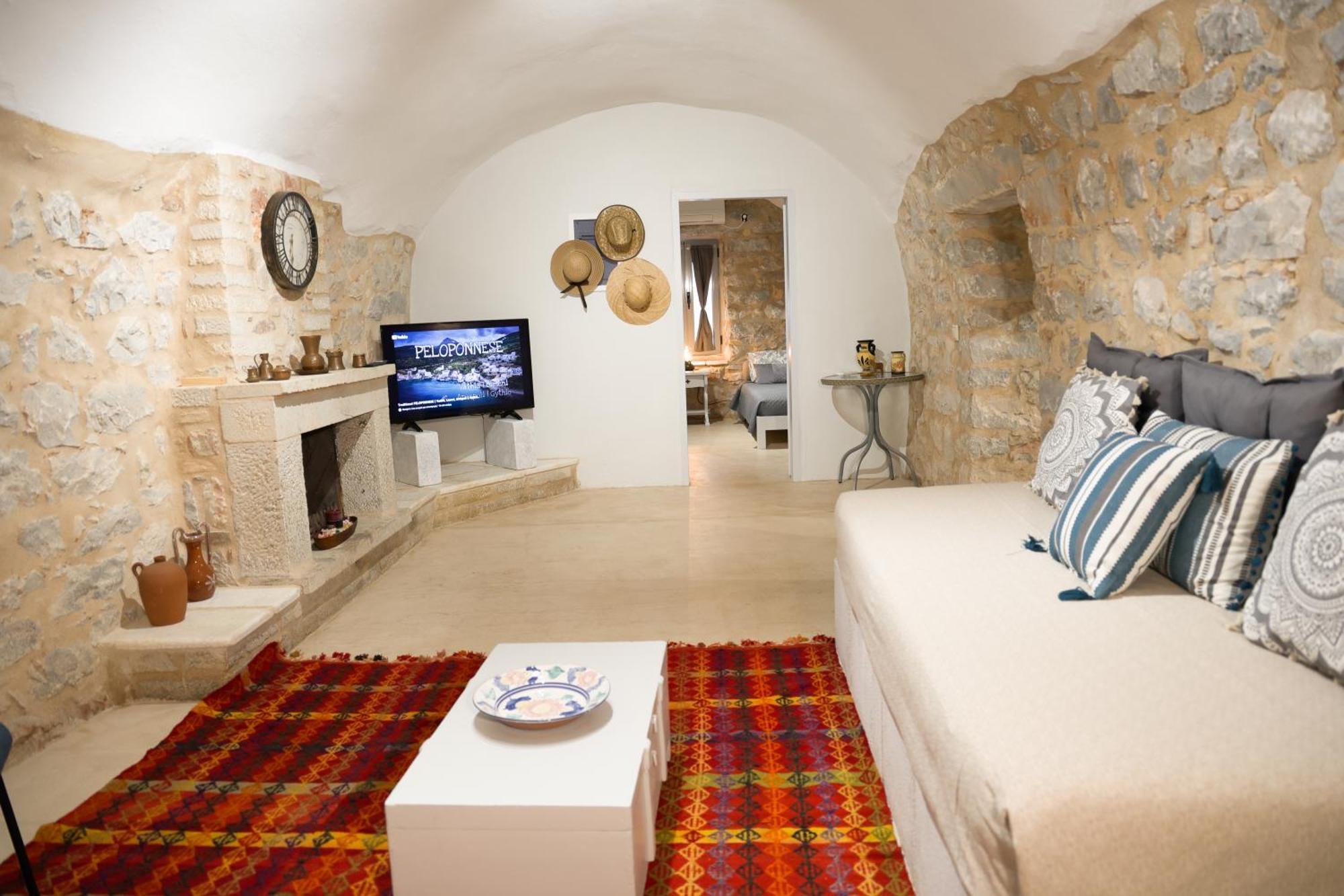 Stenorougi Charias Kharia Room photo